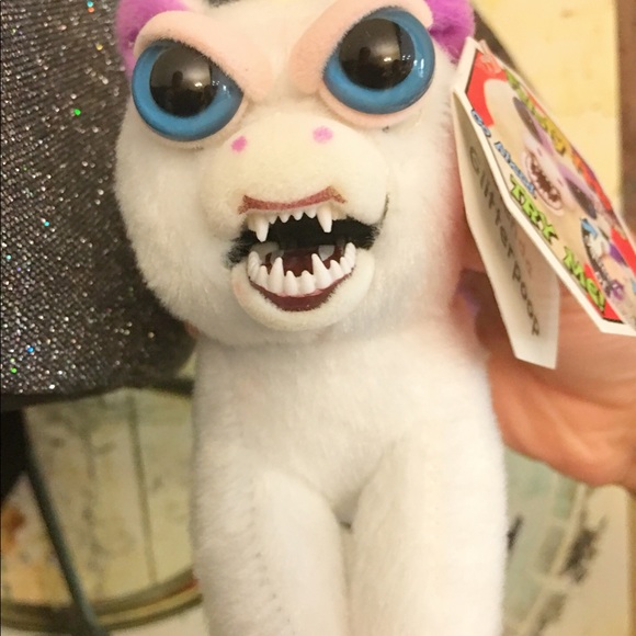 Unicorn Keychain - Picture 5 of 5